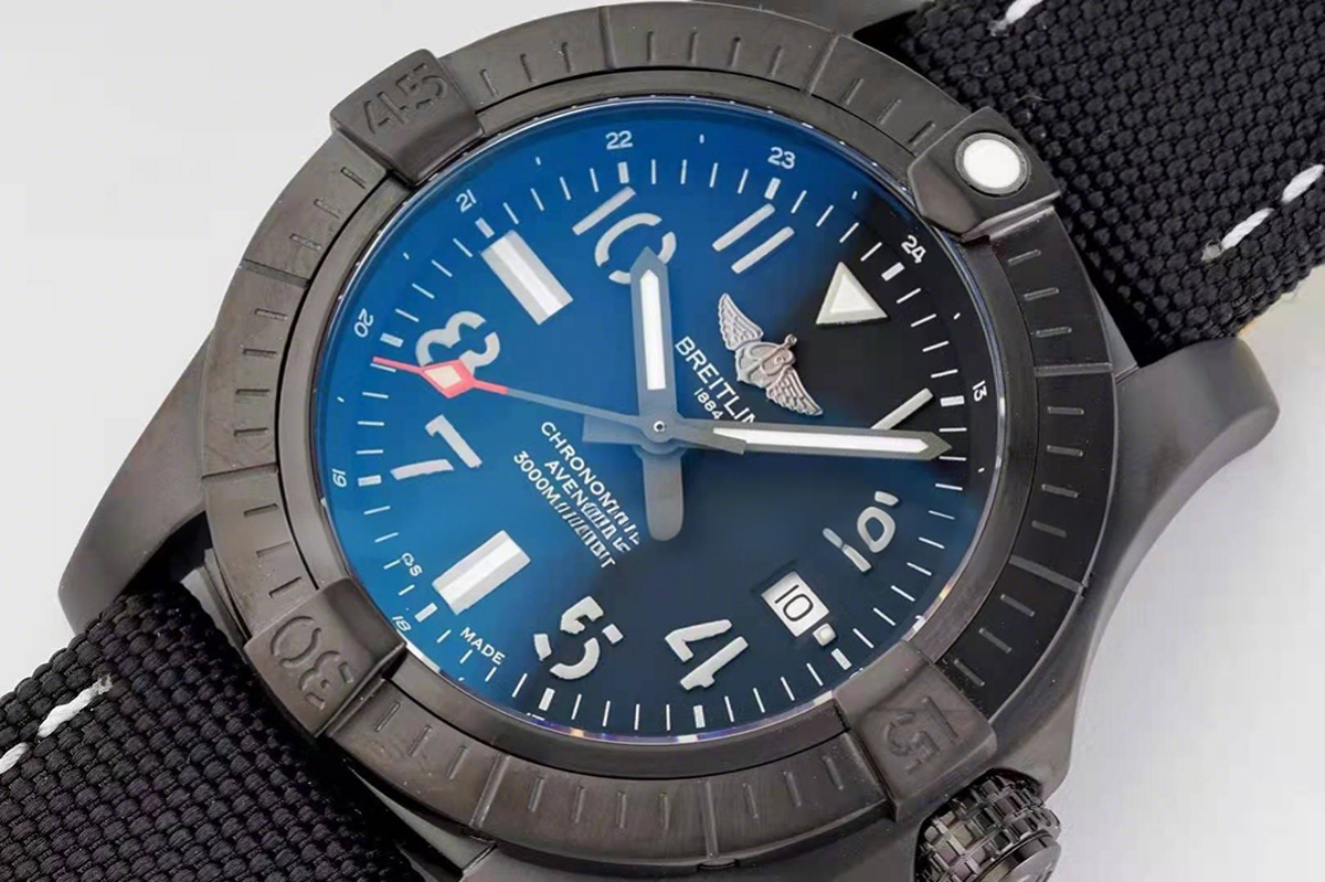 Breitling Avenger Automatic 45 Seawolf Night Mission-fasswatch