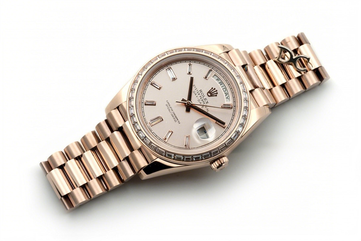 Rolex Day-Date 40 Everose Gold Diamond Bezel 228235 Pink Dial-fasswatch