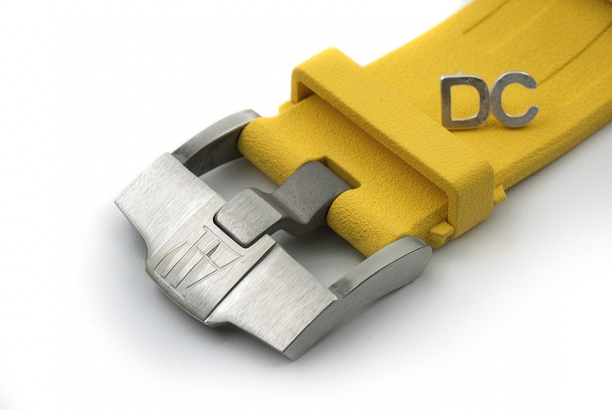 Audemars Piguet Royal Oak Offshore Diver Chronograph in Yellow-fasswatch