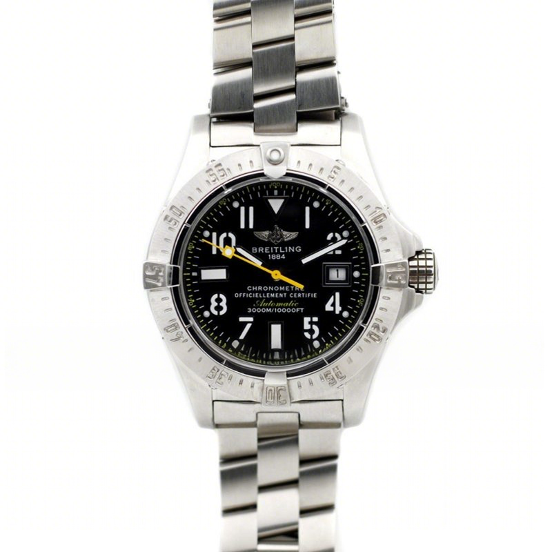Breitling Avenger Seawolf Code Yellow in Steel-fasswatch