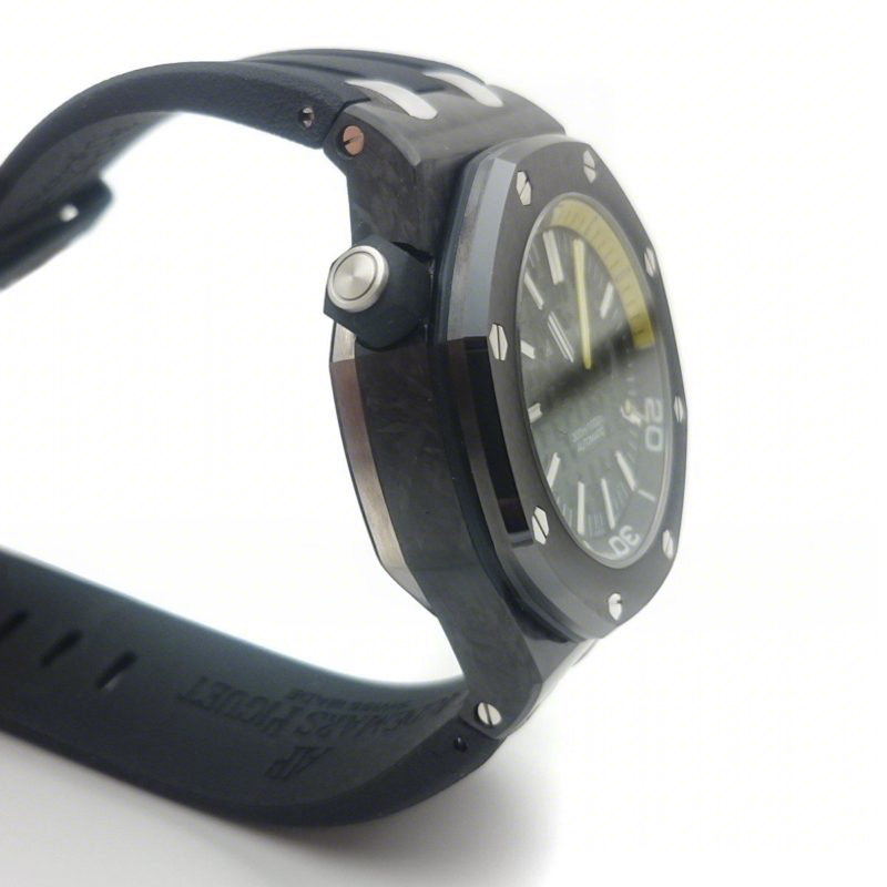 Audemars Piguet Royal Oak Offshore Diver Forged Carbon-fasswatch