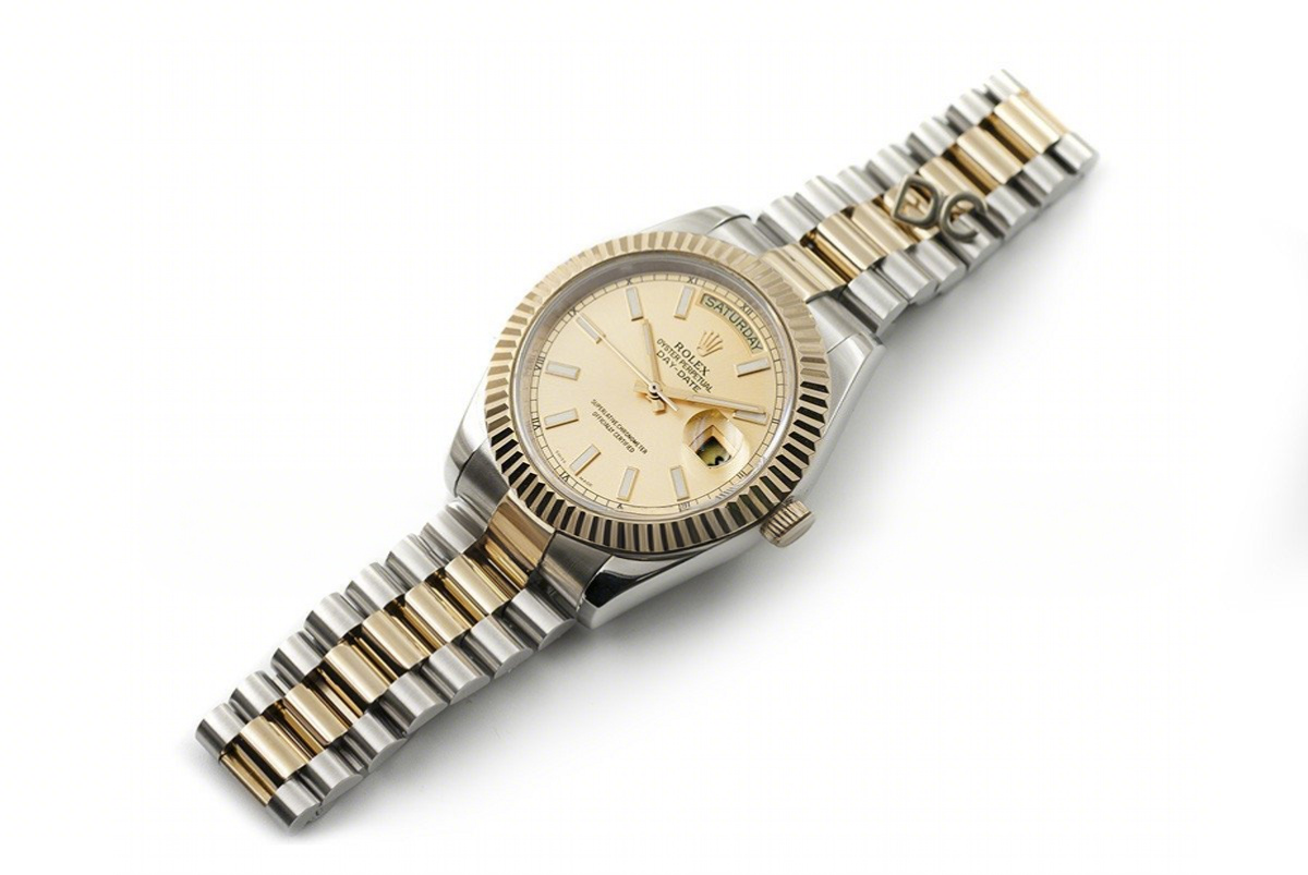 Rolex Day-Date II 116333 Champagne Gold Dial Two-Tone-fasswatch