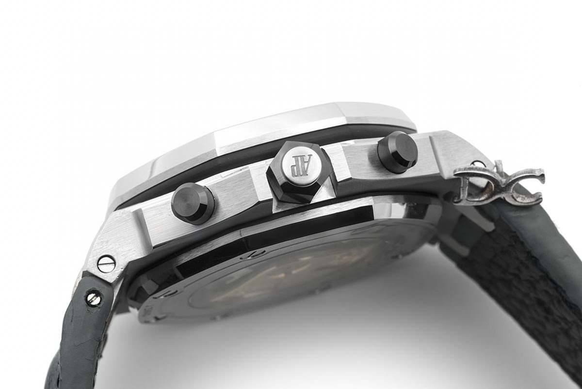 Audemars Piguet Royal Oak Offshore Grey Themes 2014-fasswatch