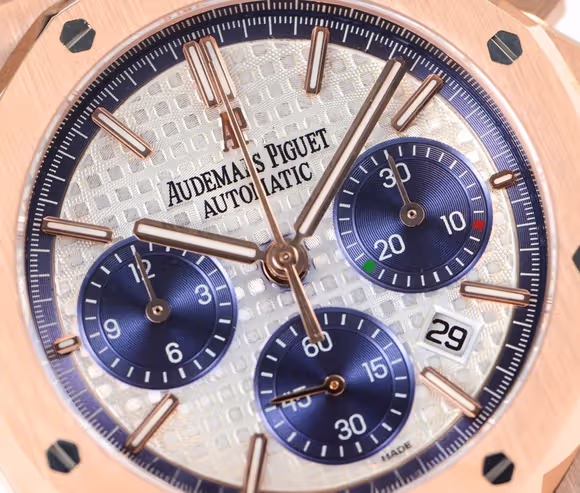 Audemars Piguet Royal Oak Self-Winding Chronograph White/Blue Dial in Rose Gold on Rubber Strap-fasswatch
