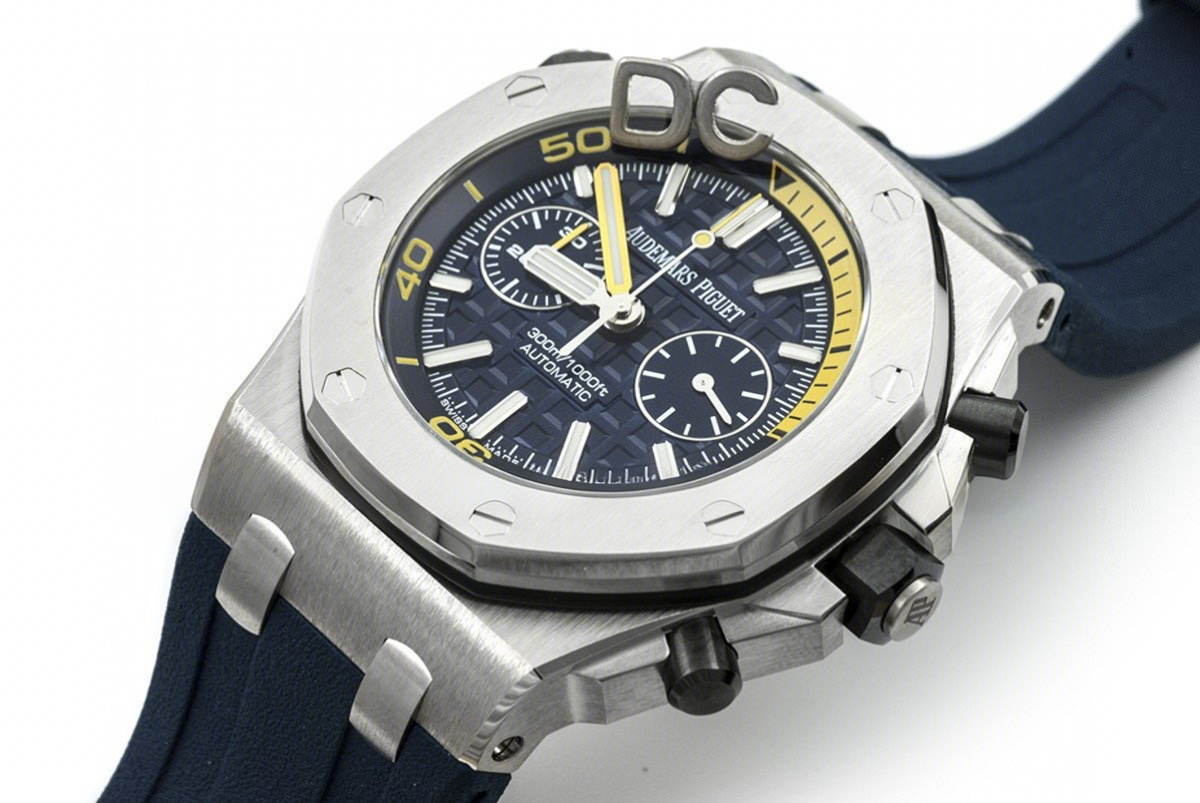 Audemars Piguet Royal Oak Offshore Diver Chronograph in Blue-fasswatch