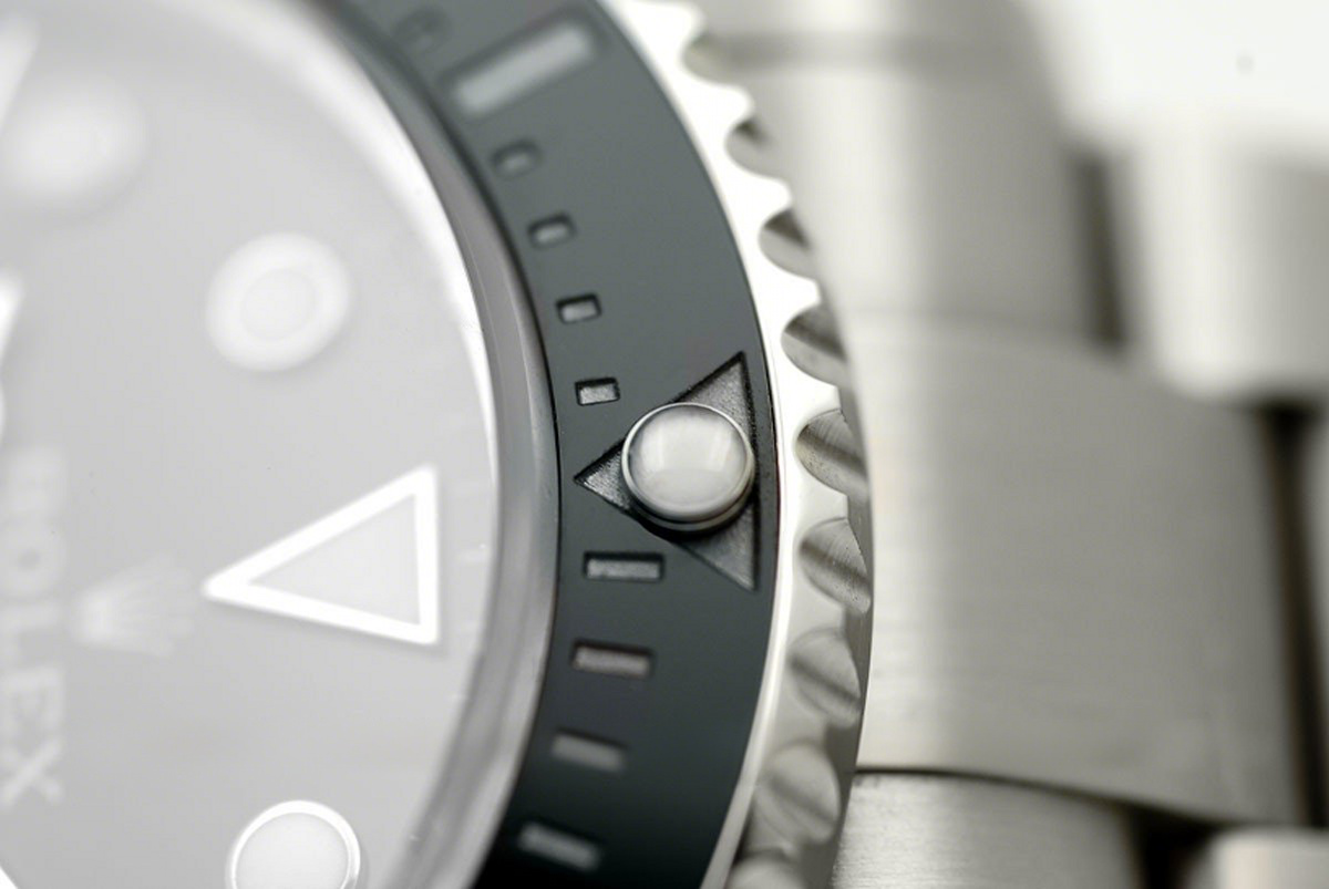 Rolex Sea-Dweller 4000 Black Ceramic 116600-fasswatch