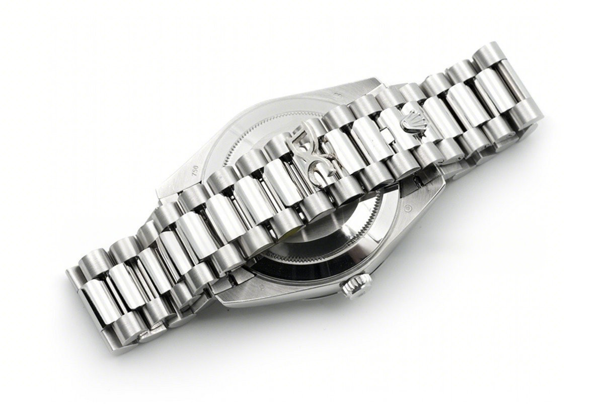 Rolex Day-Date 40 Platinum Diamond Bezel 228396 Ice Blue Dial-fasswatch