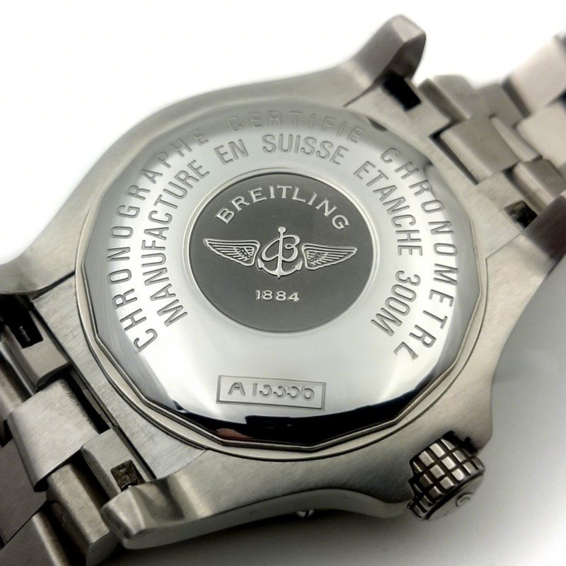 Breitling Avenger Seawolf Code Yellow in Steel-fasswatch