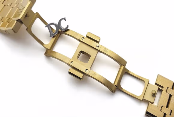 Audemars Piguet Royal Oak Self-Winding Chronograph Blue/Gold Dial in Yellow Gold-fasswatch