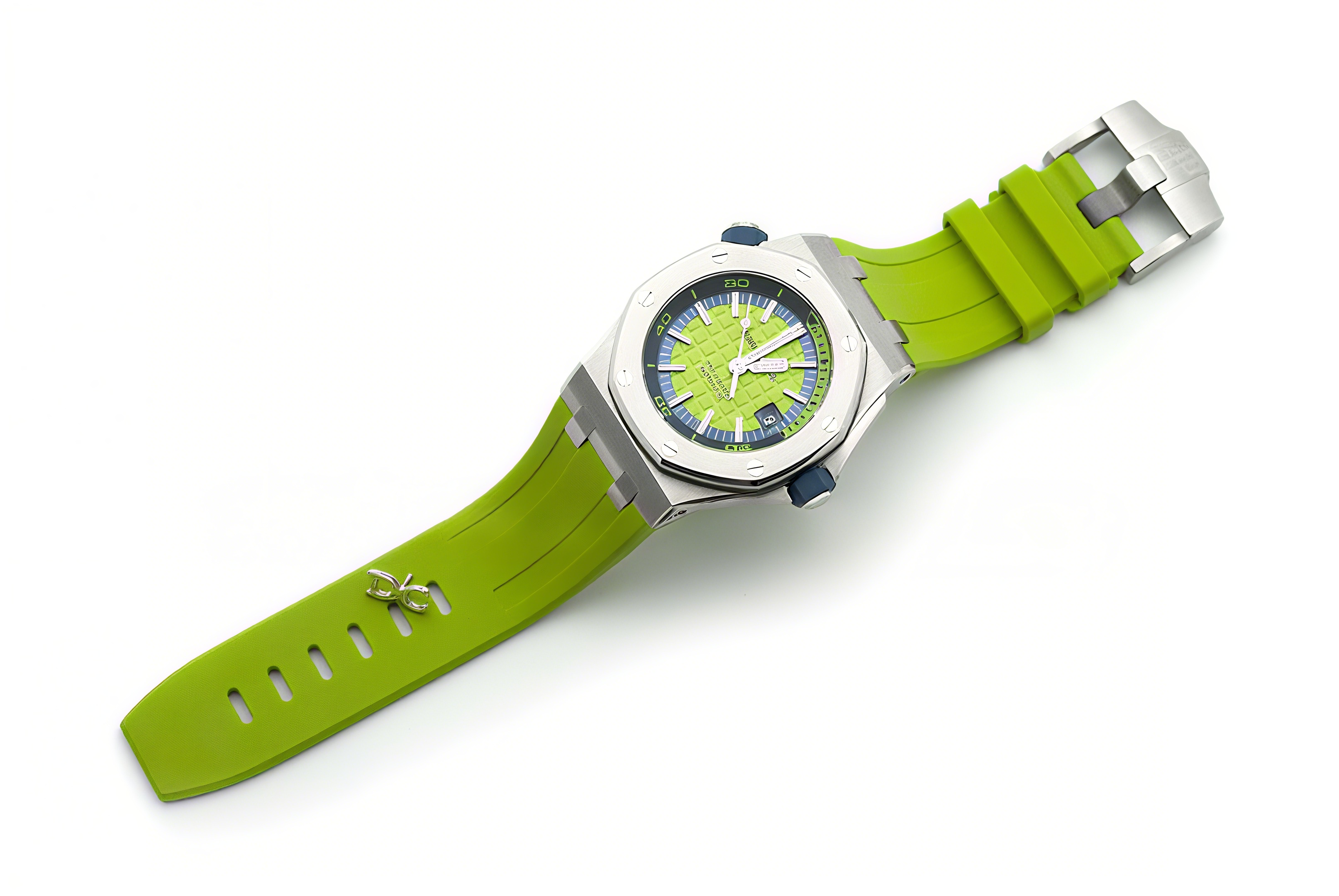 Audemars Piguet Royal Oak Offshore Diver Steel Green Dial 15710ST SIHH 2017-fasswatch