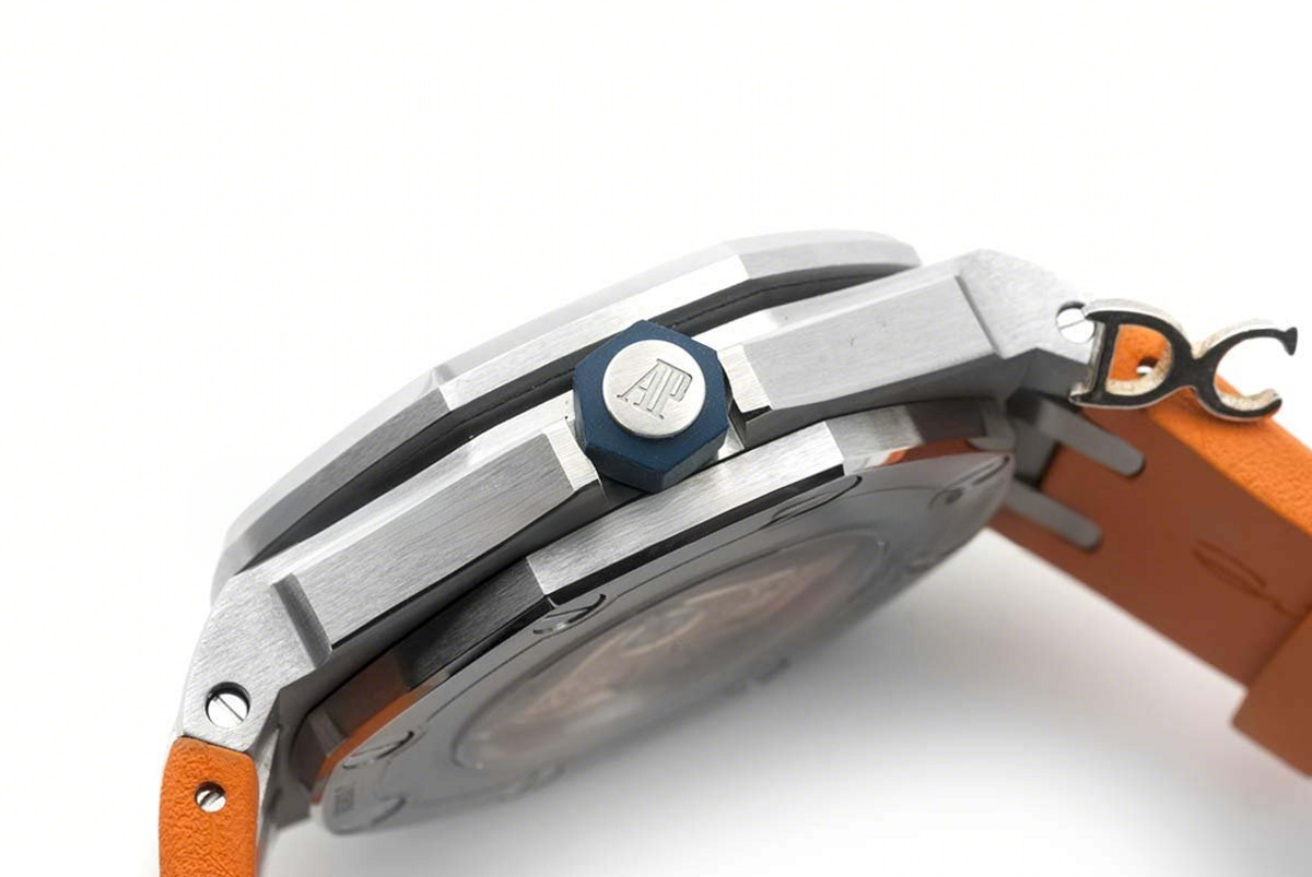 Audemars Piguet Royal Oak Offshore Diver Steel Orange Dial 15710ST SIHH 2017-fasswatch