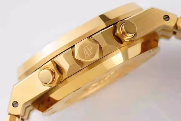 Audemars Piguet Royal Oak Self-Winding Chronograph Green Dial in Yellow Gold-fasswatch