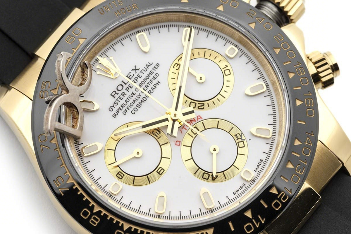 Rolex Daytona 116518LN White Dial in Yellow Gold-fasswatch