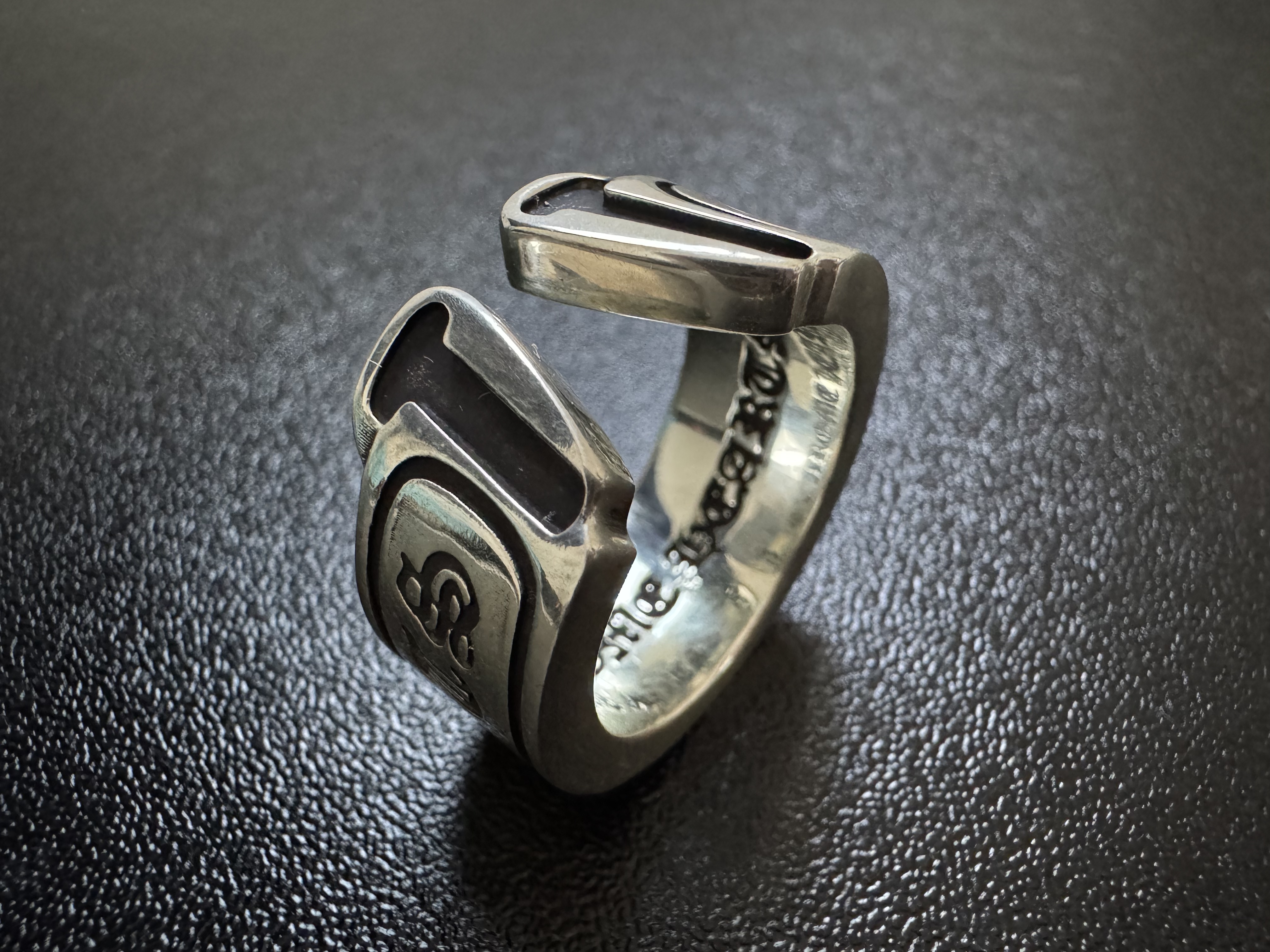 Chrome Hearts Cross Ring - Gothic 925 Sterling Silver Jewelry | David Studio