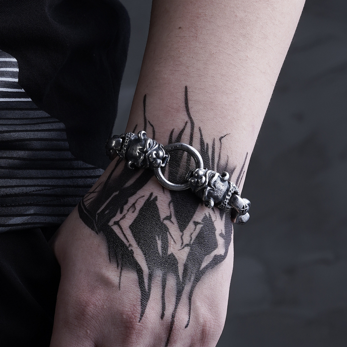 Chrome Hearts Cross Ring - Gothic 925 Sterling Silver Jewelry | David Studio