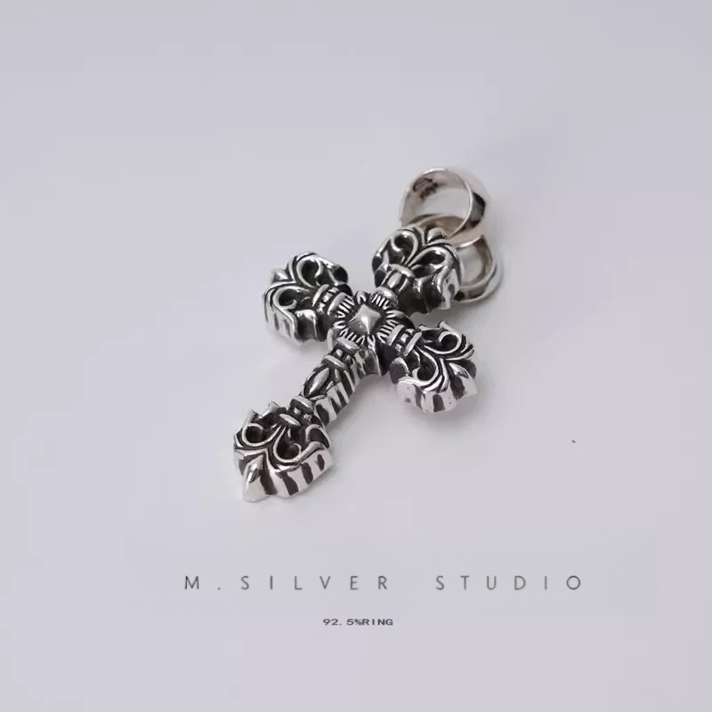 Chrome Hearts Cross Ring - Gothic 925 Sterling Silver Jewelry | David Studio