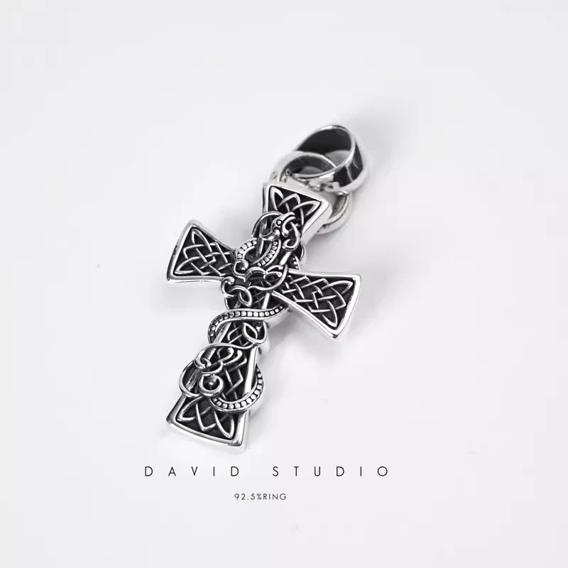 Chrome Hearts Cross Ring - Gothic 925 Sterling Silver Jewelry | David Studio