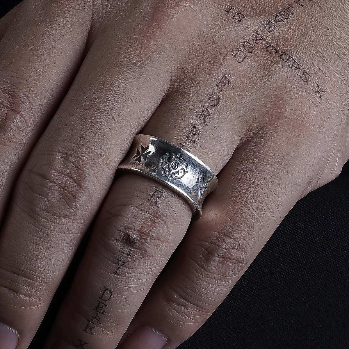 Chrome Hearts Cross Ring - Gothic 925 Sterling Silver Jewelry | David Studio