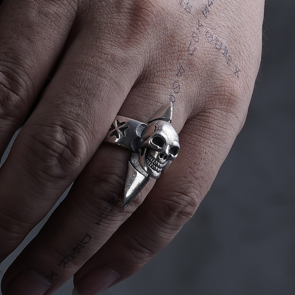 Chrome Hearts Cross Ring - Gothic 925 Sterling Silver Jewelry | David Studio