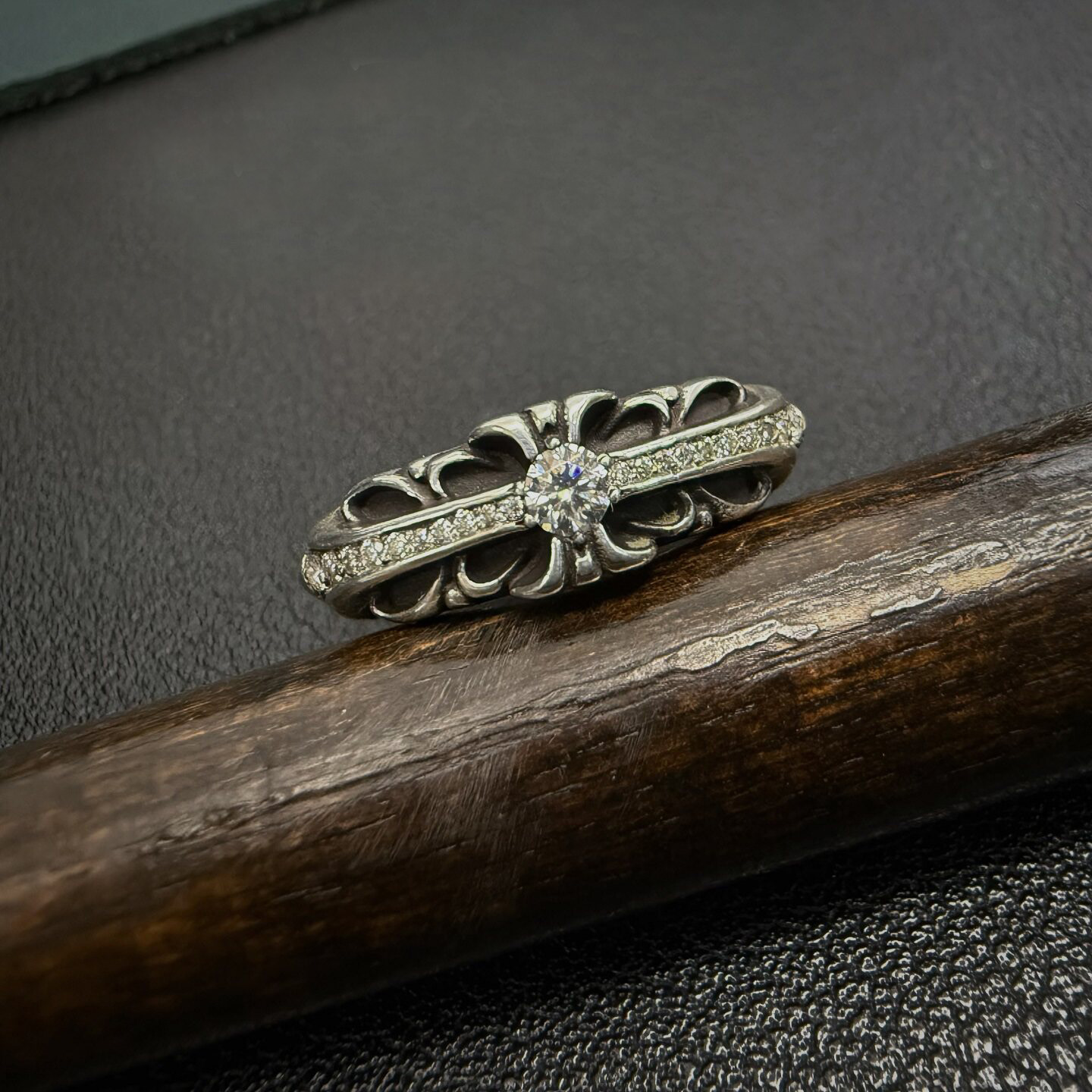 Chrome Hearts Cross Ring - Gothic 925 Sterling Silver Jewelry | David Studio