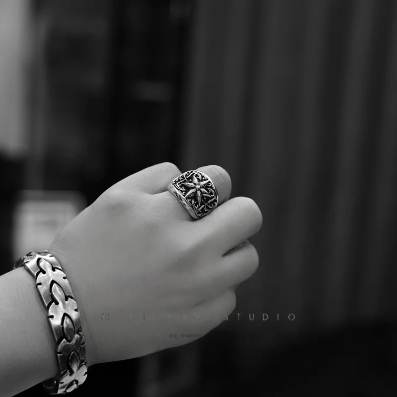 Chrome Hearts Cross Ring - Gothic 925 Sterling Silver Jewelry | David Studio