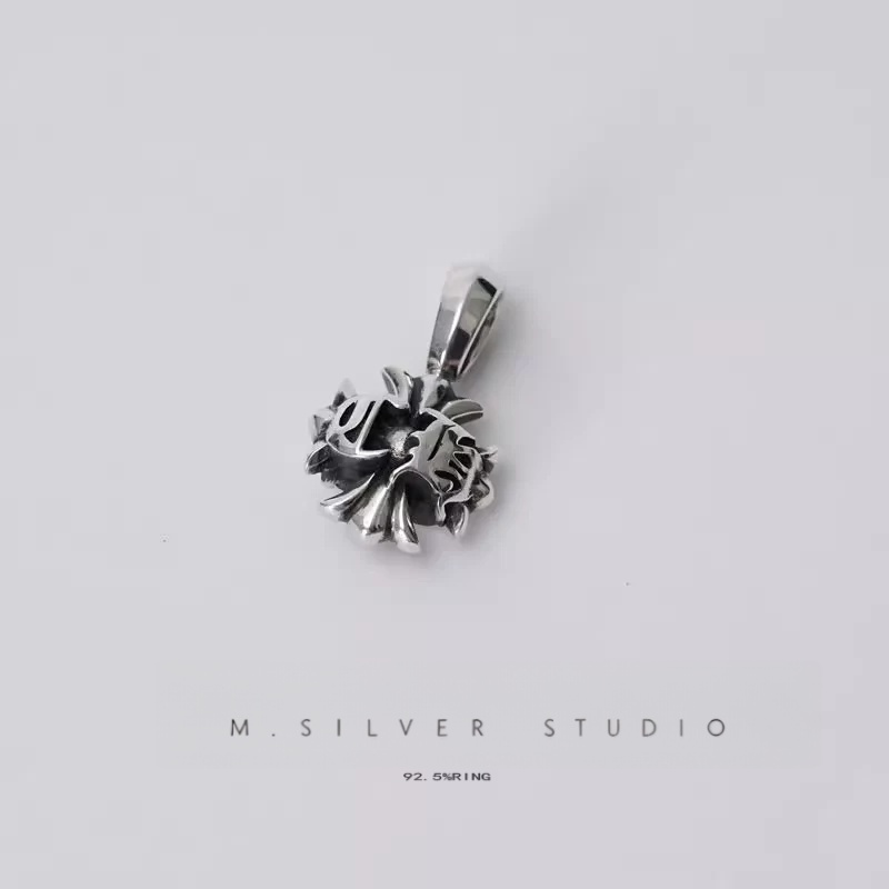 Chrome Hearts Cross Ring - Gothic 925 Sterling Silver Jewelry | David Studio