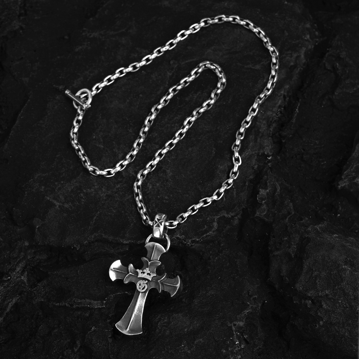 Chrome Hearts Cross Ring - Gothic 925 Sterling Silver Jewelry | David Studio