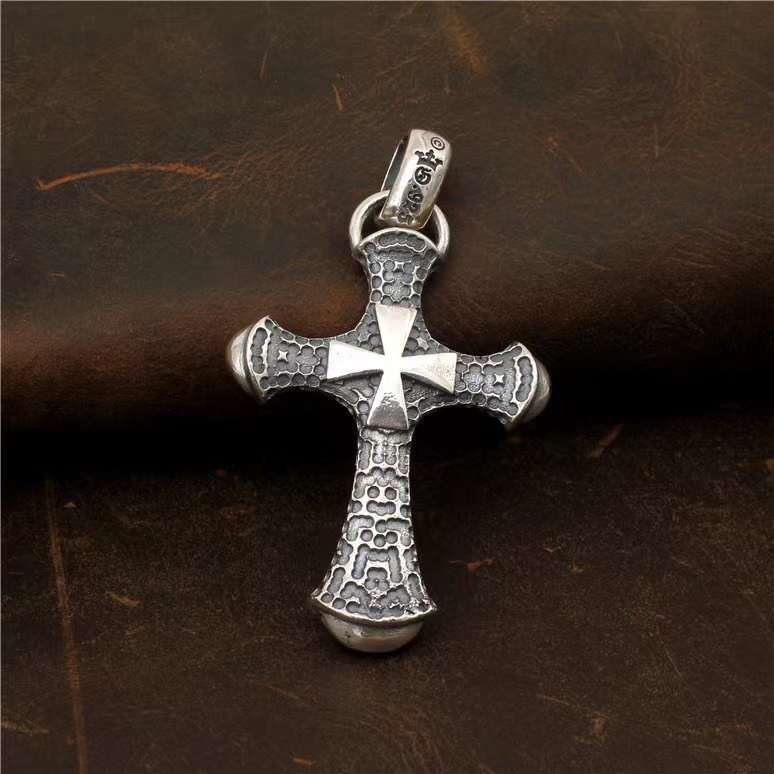 Chrome Hearts Cross Ring - Gothic 925 Sterling Silver Jewelry | David Studio