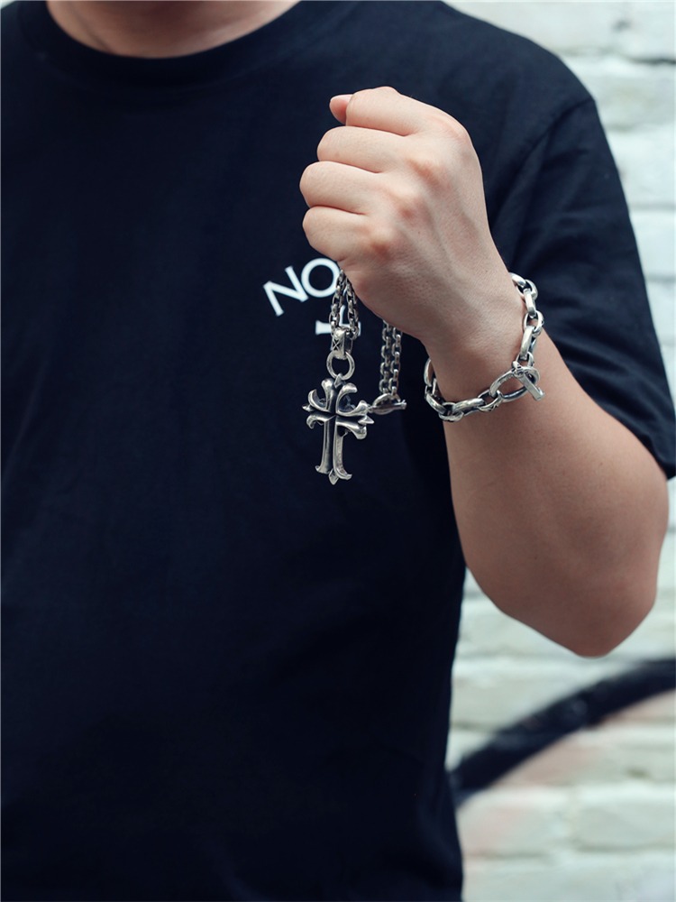 Chrome Hearts Cross Ring - Gothic 925 Sterling Silver Jewelry | David Studio