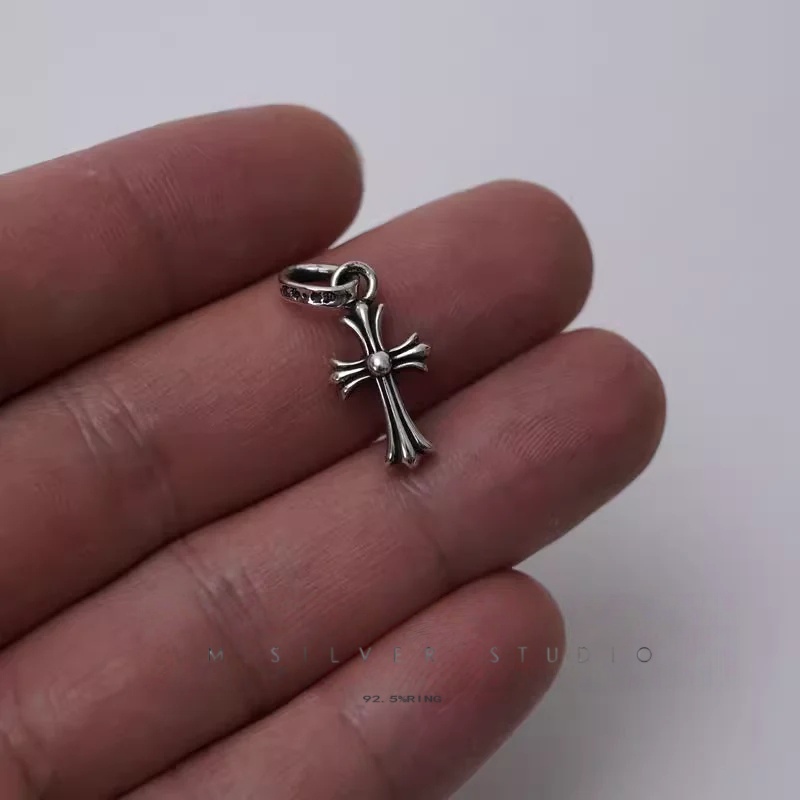 Chrome Hearts Cross Ring - Gothic 925 Sterling Silver Jewelry | David Studio