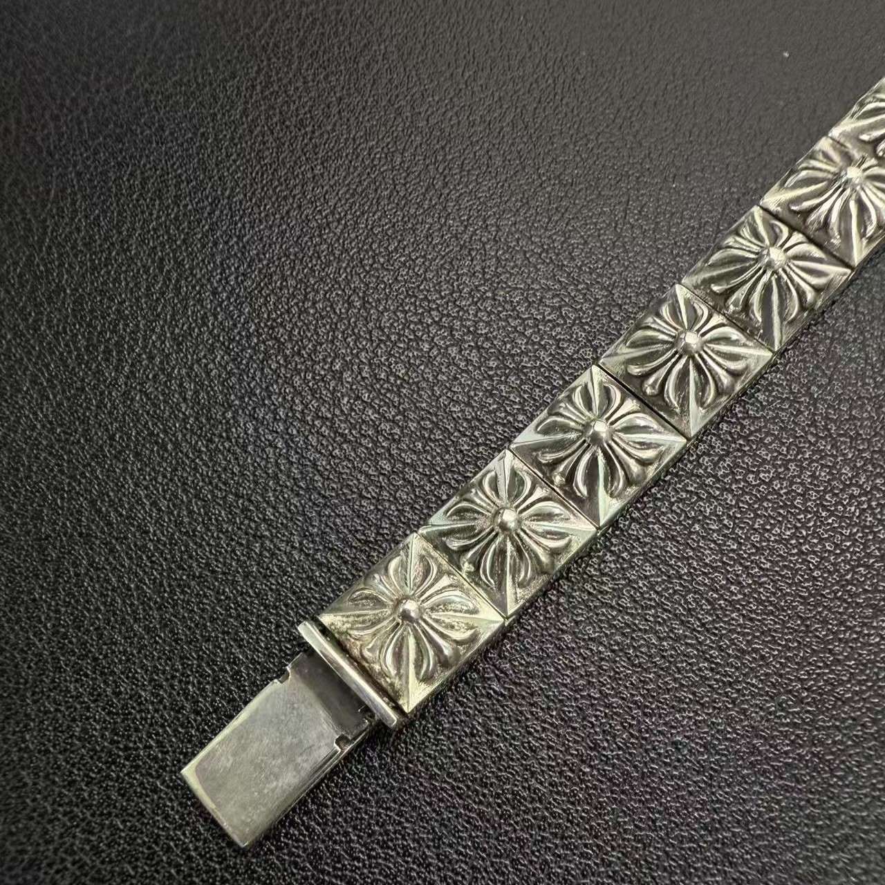 Chrome Hearts Cross Ring - Gothic 925 Sterling Silver Jewelry | David Studio