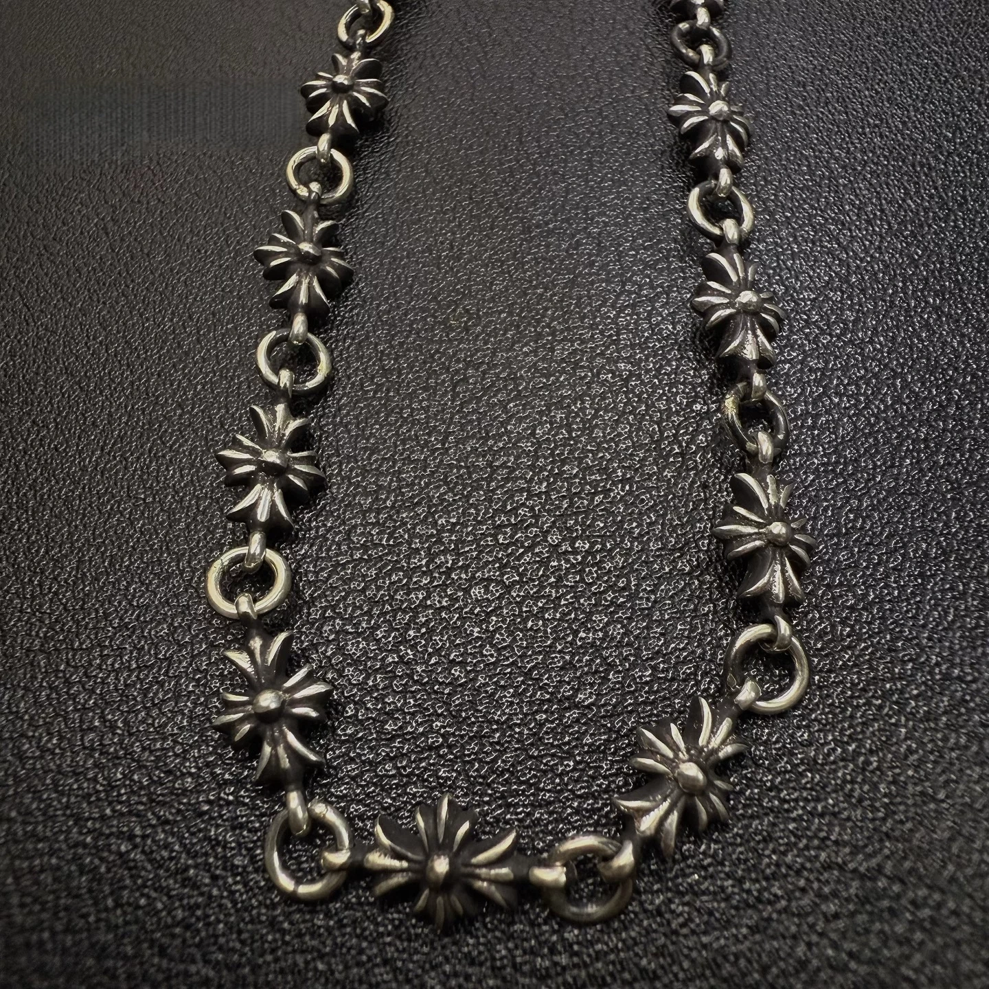 Chrome Hearts Cross Ring - Gothic 925 Sterling Silver Jewelry | David Studio