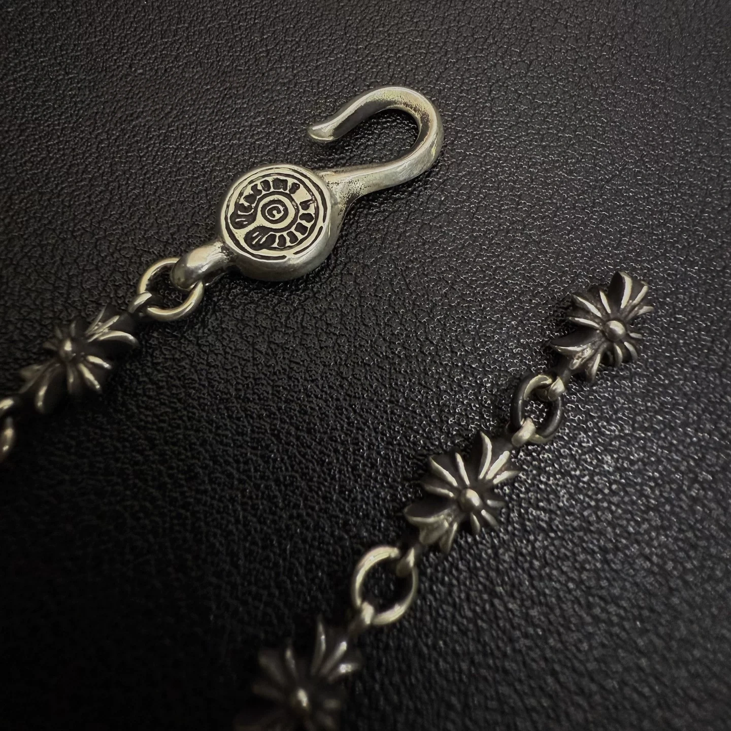 Chrome Hearts Cross Ring - Gothic 925 Sterling Silver Jewelry | David Studio