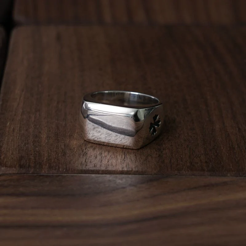 Chrome Hearts Cross Ring - Gothic 925 Sterling Silver Jewelry | David Studio