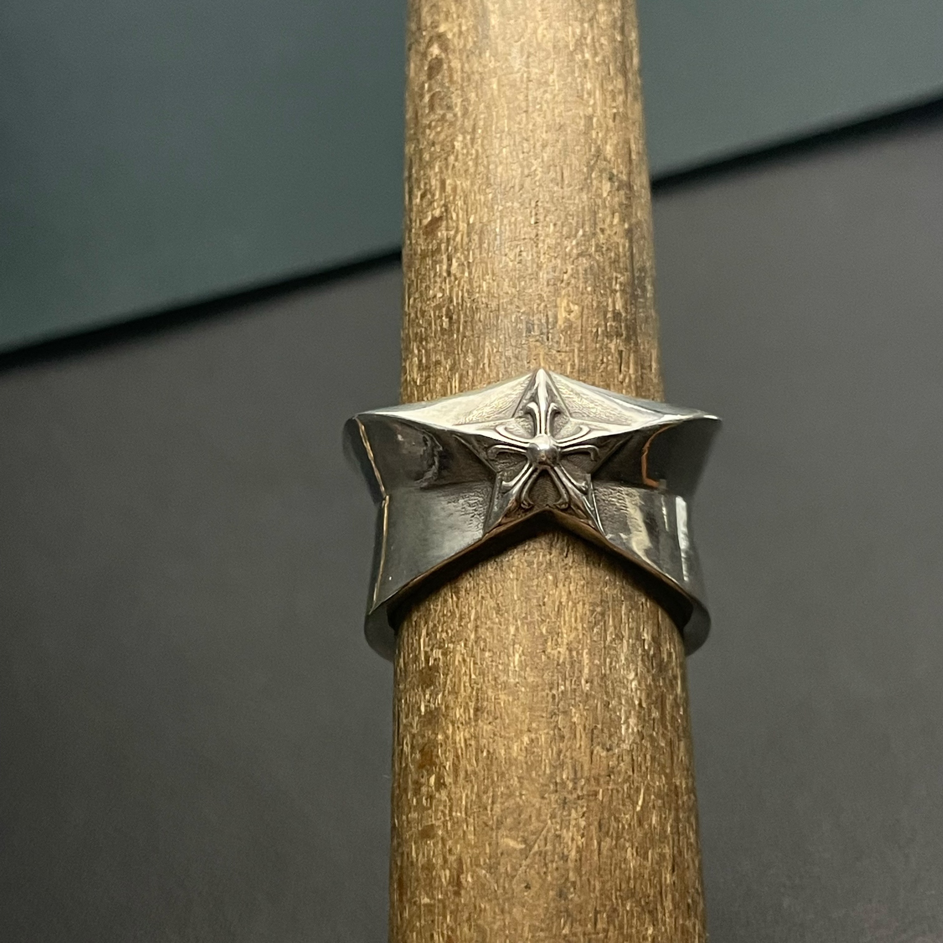 Chrome Hearts Cross Ring - Gothic 925 Sterling Silver Jewelry | David Studio