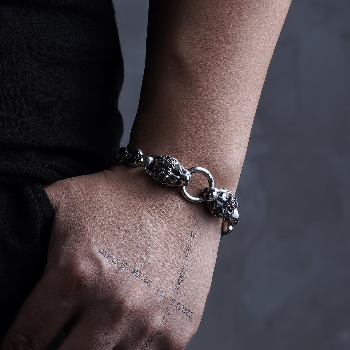 Chrome Hearts Cross Ring - Gothic 925 Sterling Silver Jewelry | David Studio