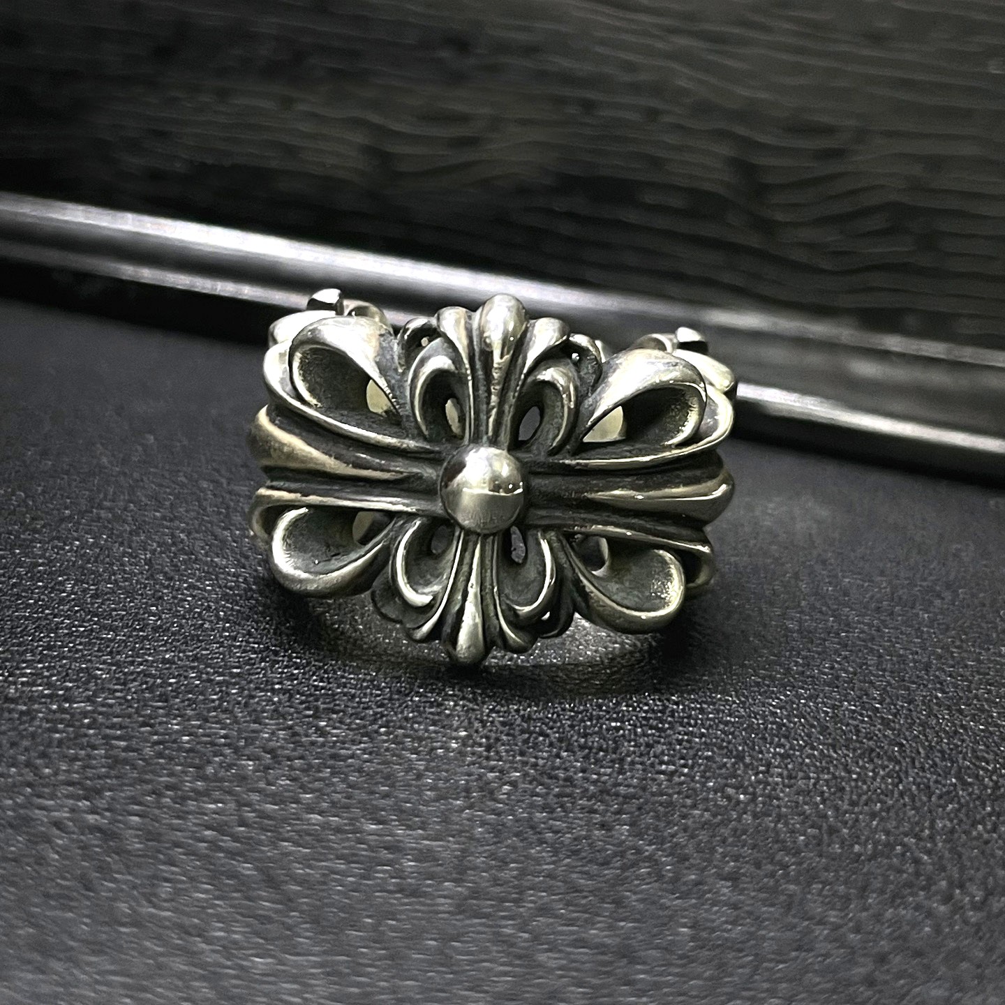 Chrome Hearts Cross Ring - Gothic 925 Sterling Silver Jewelry | David Studio