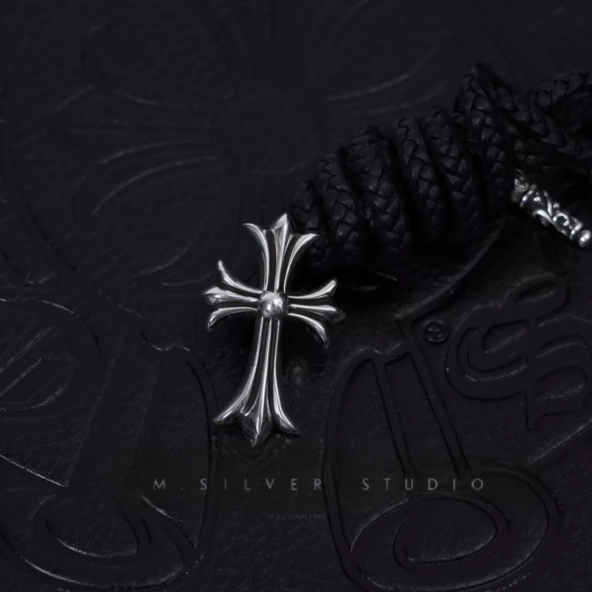 Chrome Hearts Cross Ring - Gothic 925 Sterling Silver Jewelry | David Studio