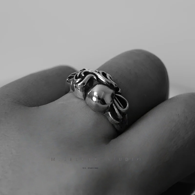 Chrome Hearts Cross Ring - Gothic 925 Sterling Silver Jewelry | David Studio