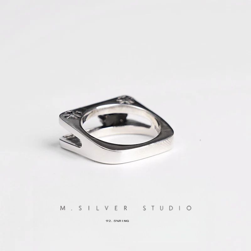 Chrome Hearts Cross Ring - Gothic 925 Sterling Silver Jewelry | David Studio