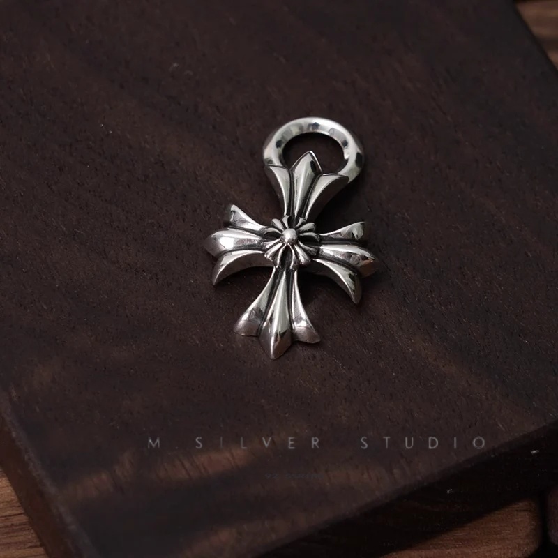 Chrome Hearts Cross Ring - Gothic 925 Sterling Silver Jewelry | David Studio