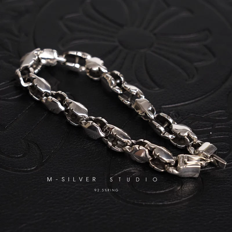 Chrome Hearts Cross Ring - Gothic 925 Sterling Silver Jewelry | David Studio