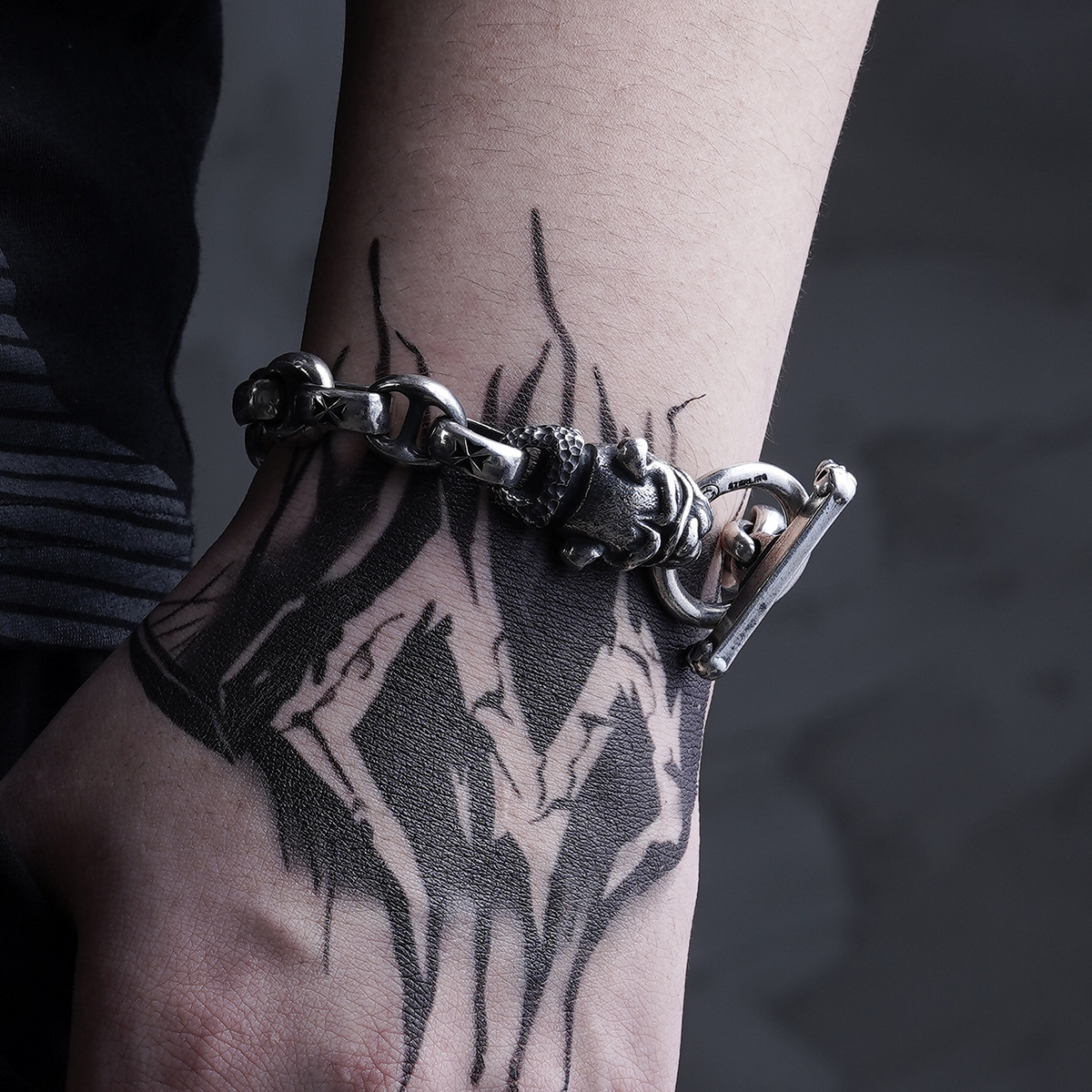 Chrome Hearts Cross Ring - Gothic 925 Sterling Silver Jewelry | David Studio