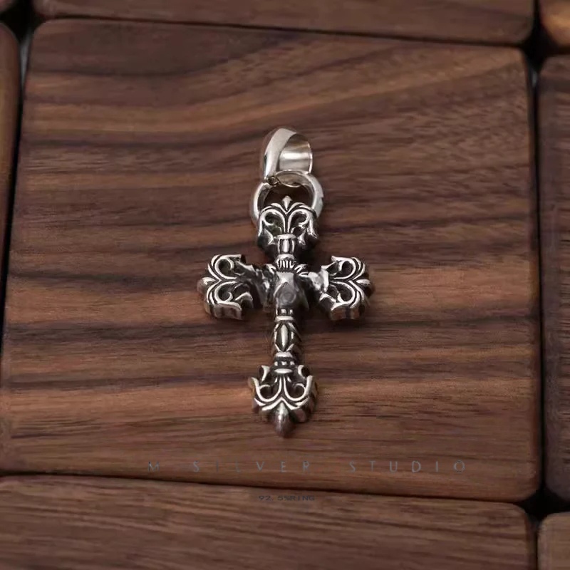Chrome Hearts Cross Ring - Gothic 925 Sterling Silver Jewelry | David Studio
