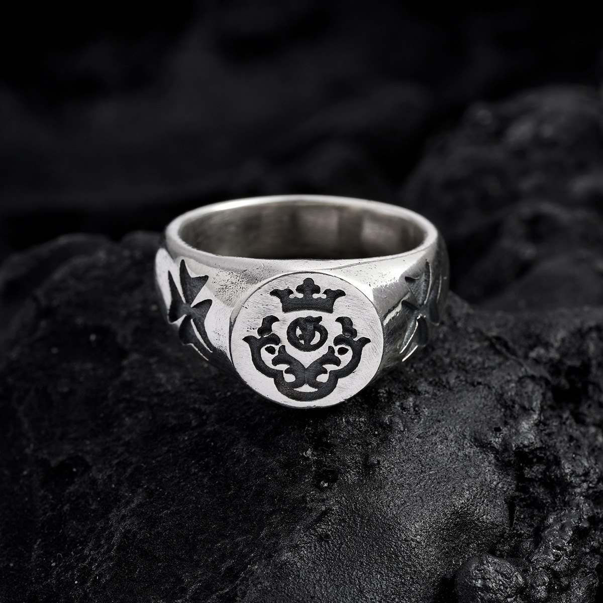 Chrome Hearts Cross Ring - Gothic 925 Sterling Silver Jewelry | David Studio