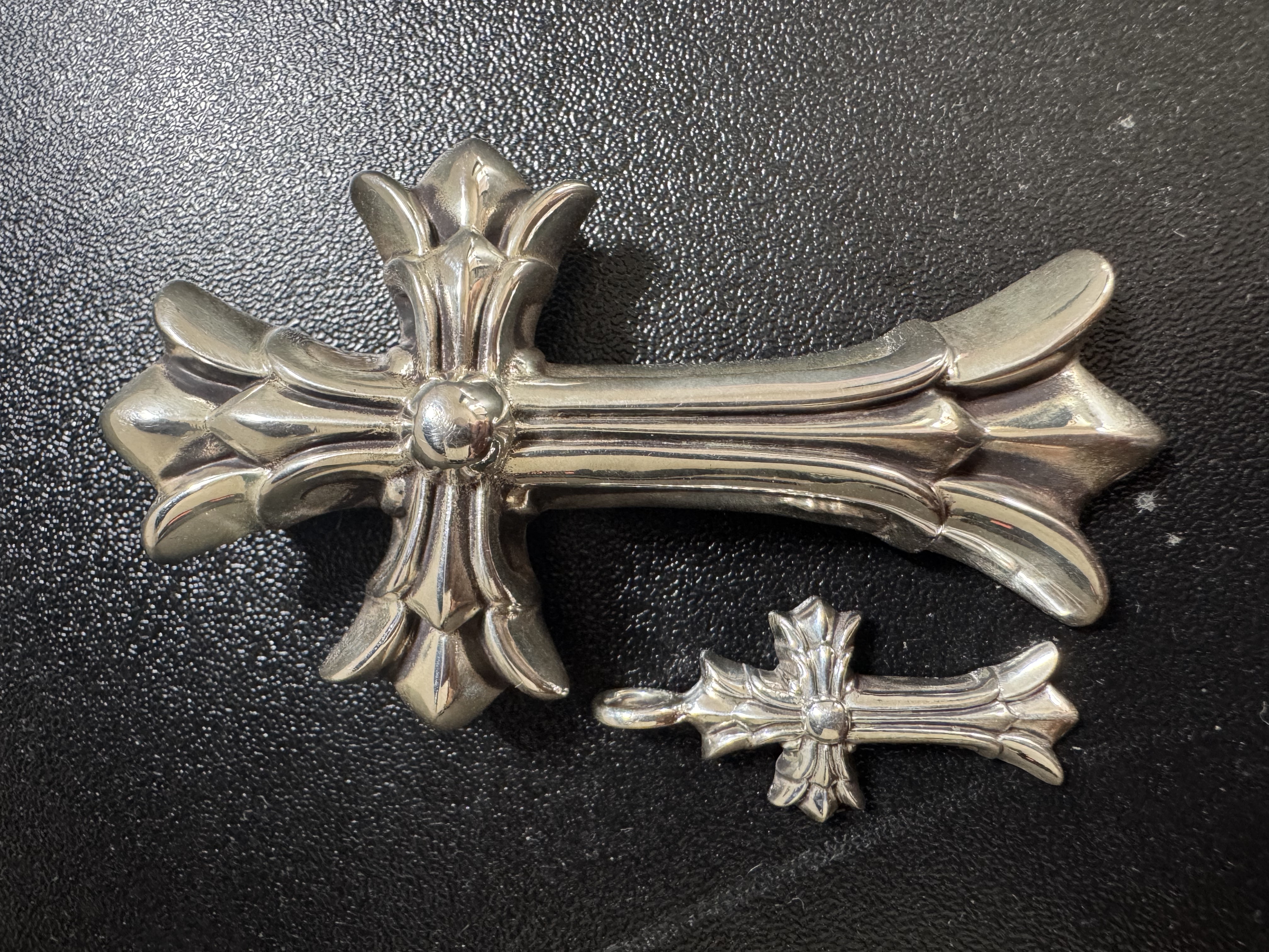 Chrome Hearts Cross Ring - Gothic 925 Sterling Silver Jewelry | David Studio