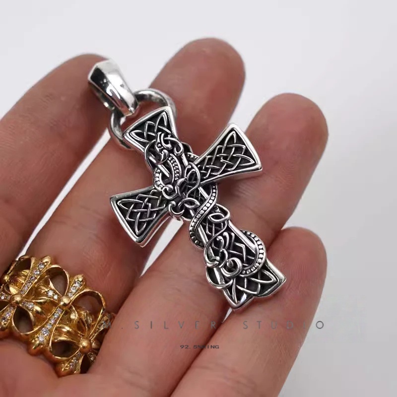 Chrome Hearts Cross Ring - Gothic 925 Sterling Silver Jewelry | David Studio
