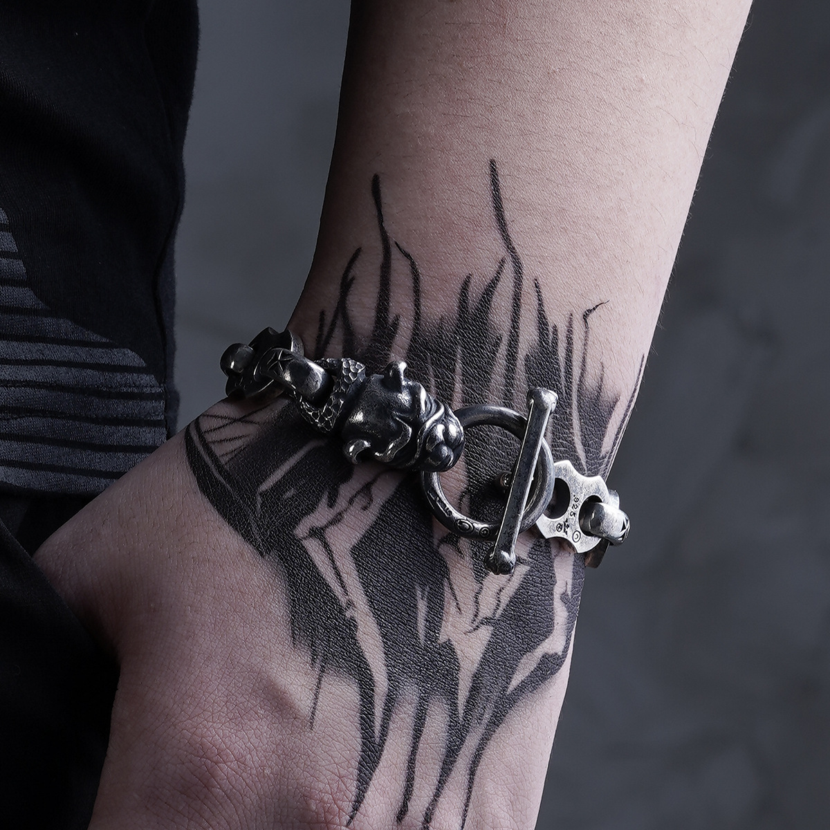 Chrome Hearts Cross Ring - Gothic 925 Sterling Silver Jewelry | David Studio