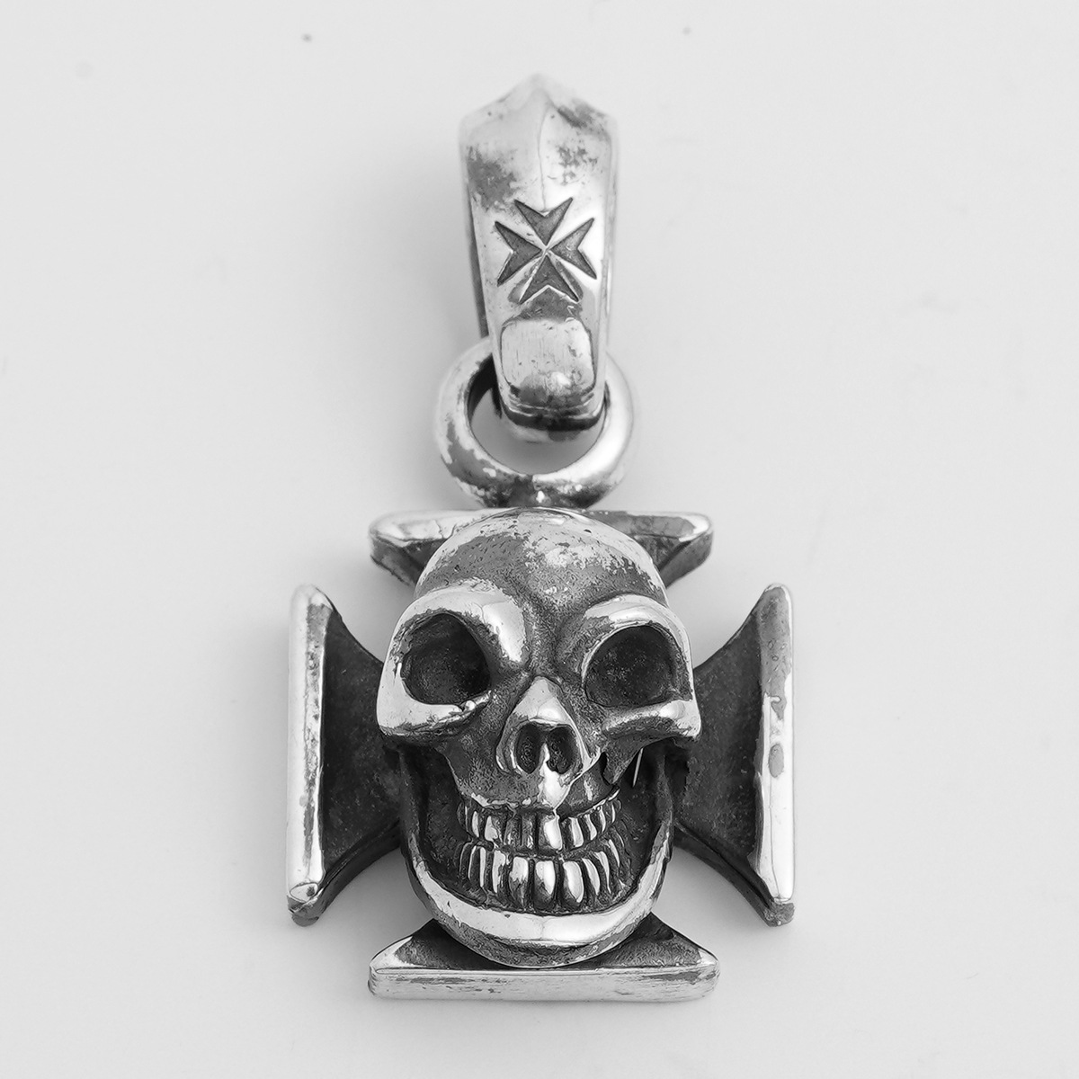 Chrome Hearts Cross Ring - Gothic 925 Sterling Silver Jewelry | David Studio