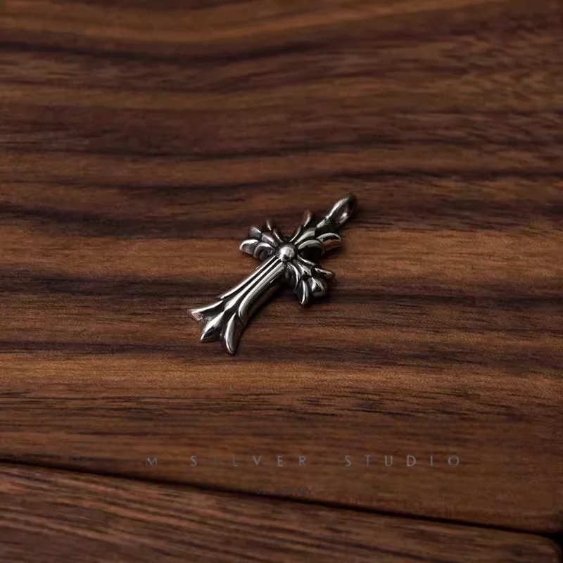 Chrome Hearts Cross Ring - Gothic 925 Sterling Silver Jewelry | David Studio